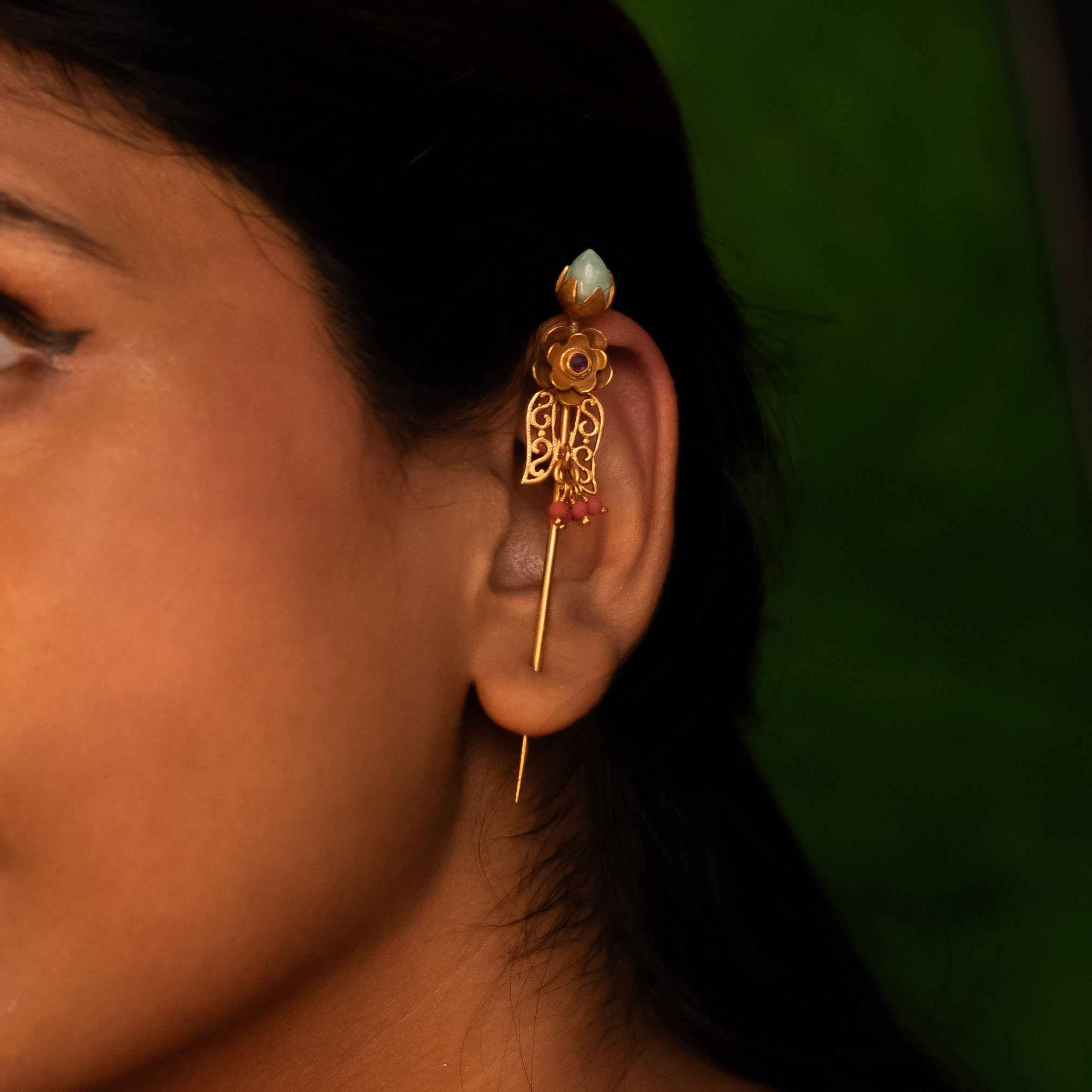 Antique Gold Needle 925 Silver Ear Cuff Light Blue Stone