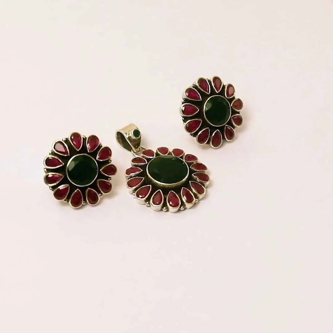Blooming Ruby Emerald 925 Silver Pendant Set
