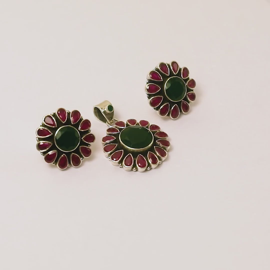 Blooming Ruby Emerald 925 Silver Pendant Set