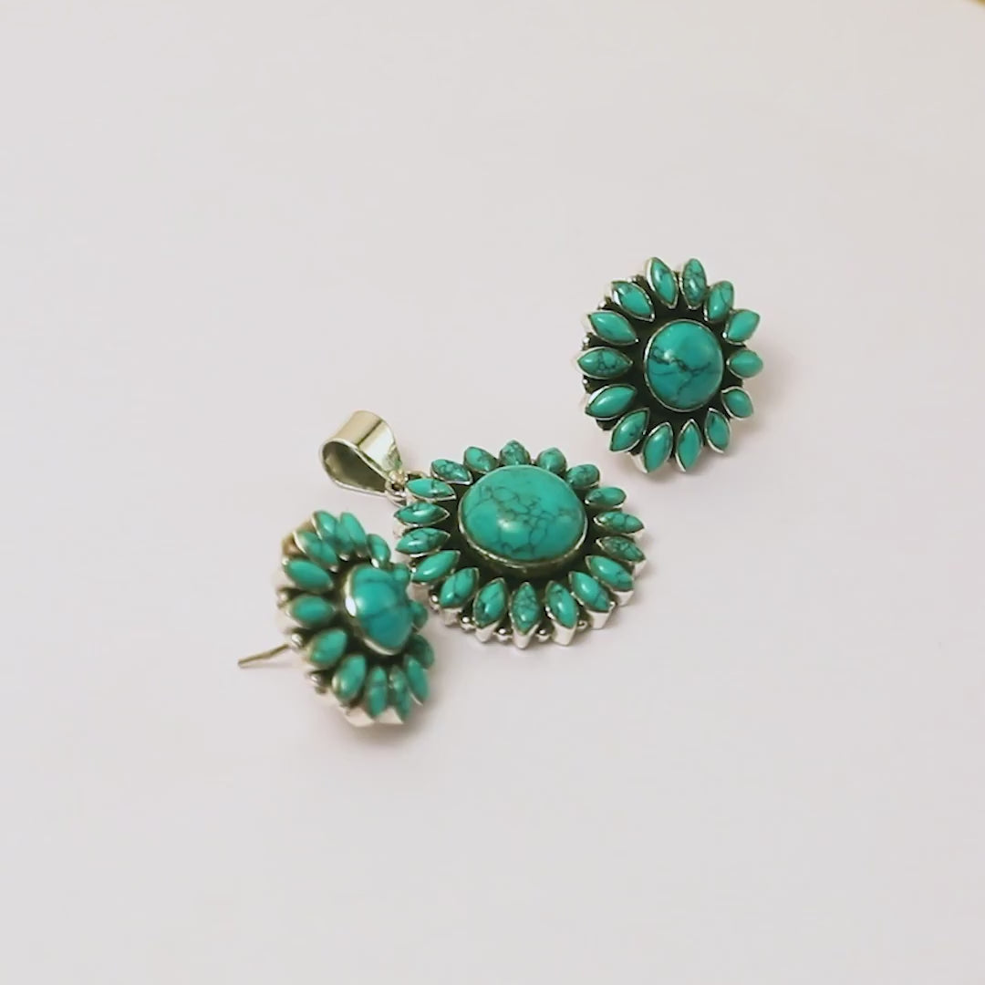 Sunburst Turquoise 925 Silver Pendant Set